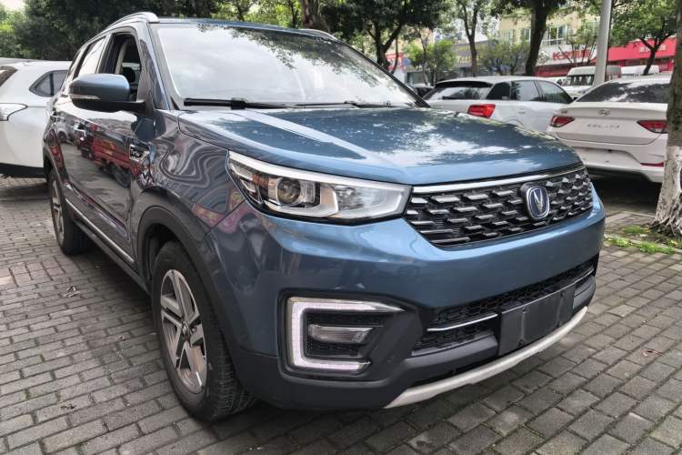 Used CHANGAN CS55 2018 1.5T Automatic Colorful Edition China V Standard Front Right 45 Deg