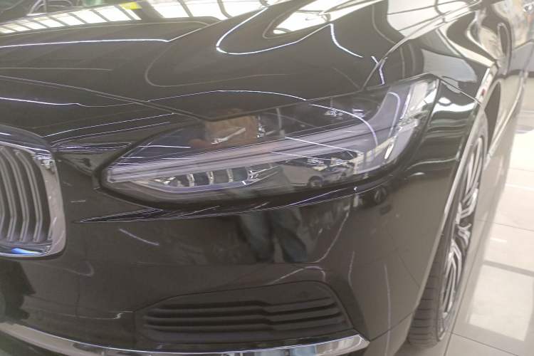 Used Volvo S90 New Energy 2021 T8 eDrive Hybrid Zhiyi Luxury Edition Left Front Headlight