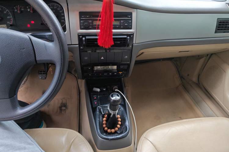 Used Volkswagen Santana Vista 2008 1.8L Manual Comfort Edition Audio And AC Panel