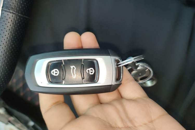 Used Geely Auto Vision S1 2018 1.4T CVT FENGXING Model Interior 1