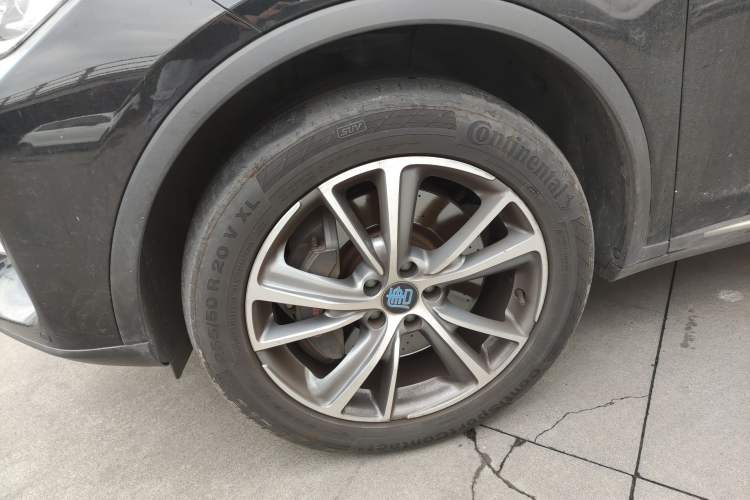 Used BYD Tang New Energy 2019 DM 2.0T All-Wheel Drive Smart Connectivity Enjoyment Model 7 Seats China VI Standard