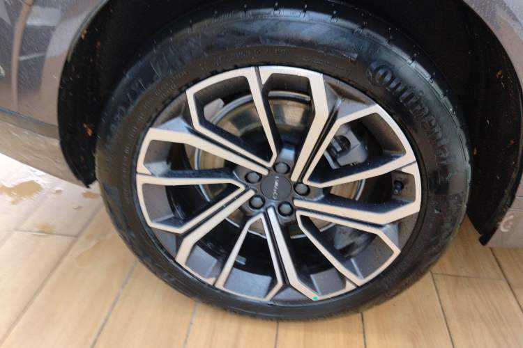 Used Lynk & Co 09 EM-P 2023 2.0TD EM-P Long-Range Version PM 7-Seater Exterior 5