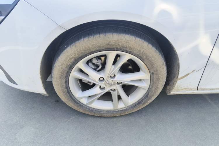 Used Buick Regal 2022 552T Smart Edition Left Front Wheel Hub