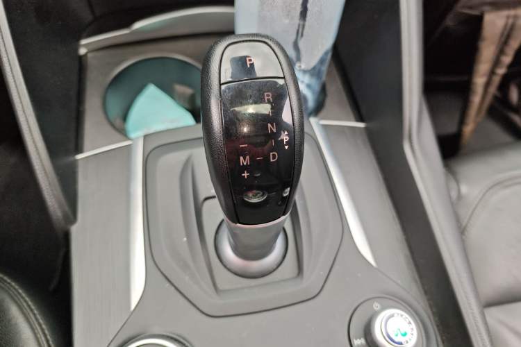 Used Alfa Romeo Giulia 2017 2.0T 280HP Luxury Edition
