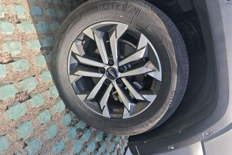 Used Haval H Dog 2023 1.5T Two-Wheel Drive Chao Ye Version Plus Right Front Wheel Hub