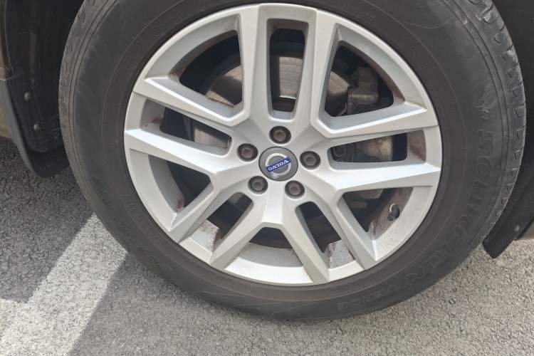 Used Volvo XC60 2015 T5 Smart Upgrade Model
