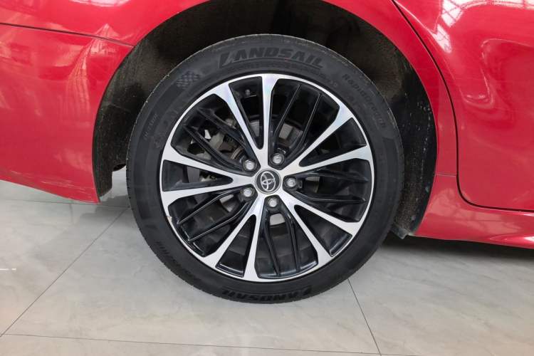 Used Toyota Camry 2018 2.5S Fēngshàng Edition Right Rear Wheel Hub