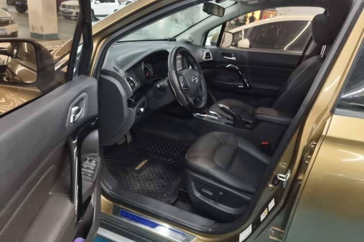 Used GAC Trumpchi GS4 2015 200T G-DCT Luxury Edition Driver Seat