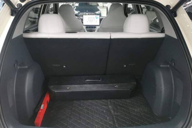 Used Geely Galaxy Geome 2025 310km Dream Edition Trunk