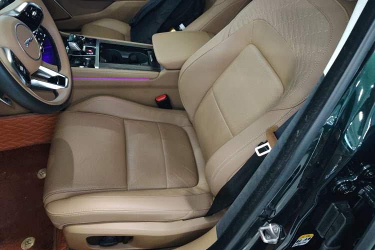 Used Jaguar XFL 2024 2.0T P250 Two-Wheel Drive Prestige Luxury Edition