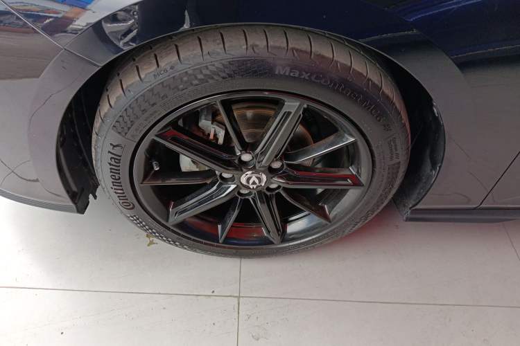 Used CHANGAN UNI-V 2022 1.5T Prestige Version Exterior 4