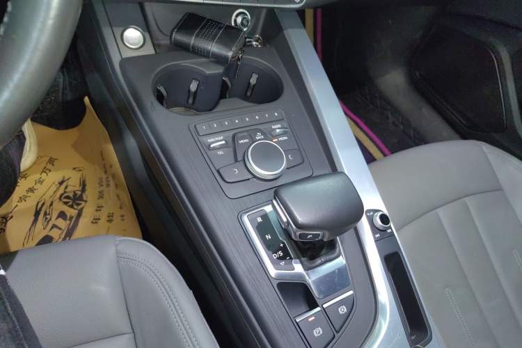 Used Audi A4L 2017 40 TFSI Style Edition