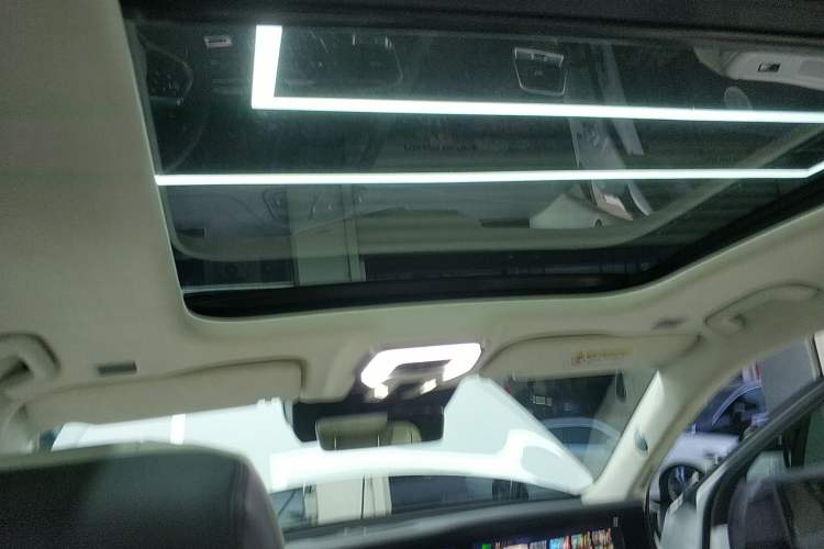 Used Hongqi E-HS9 2022 660 km Range Flagship Edition Four Seats
