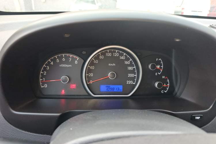 Used Hyundai Celesta 2015 1.6L Manual Comfort Model
