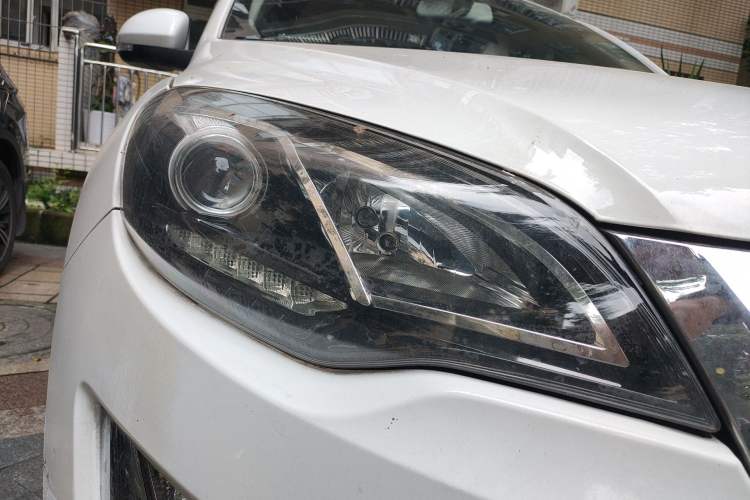 Used Zotye Domy X5 2015 1.5T Manual Luxury Version China IV Standard Right Front Headlight