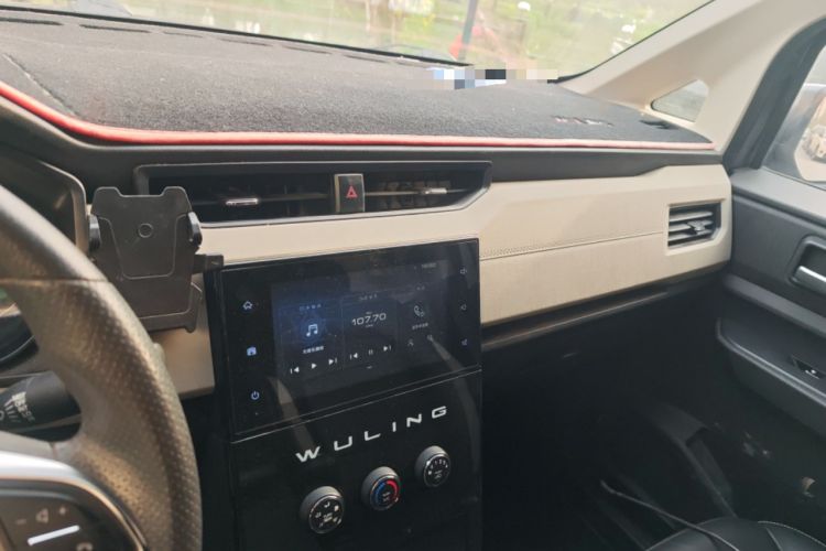 Used Wuling Zhengcheng 2021 1.5T Manual Luxury Version
