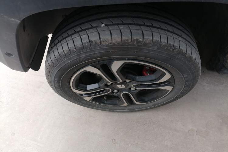 Used Baojun Spark 2023 Intelligent Premium Edition Left Front Wheel Hub