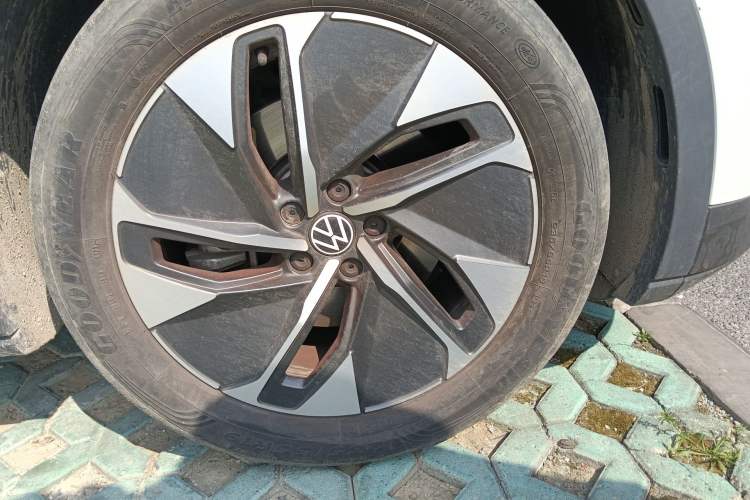 Used Volkswagen ID.4 CROZZ 2024 Pure Edition Limited Edition Right Front Wheel Hub