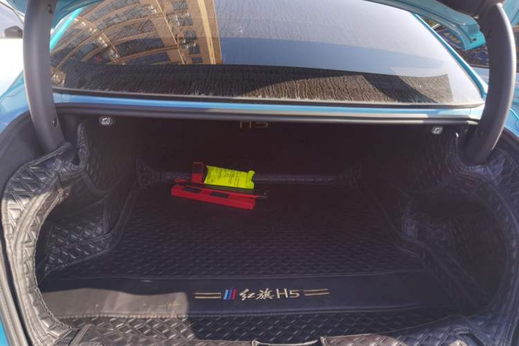 Used Hongqi H5 2024 2.0T Automatic Smart Connect Flagship Edition