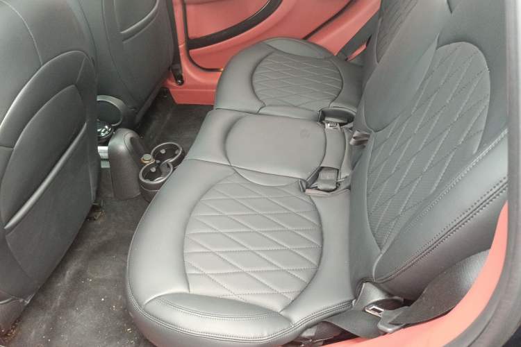 Used MINI Countryman 2014 1.6L COOPER Fun Left Rear Seat