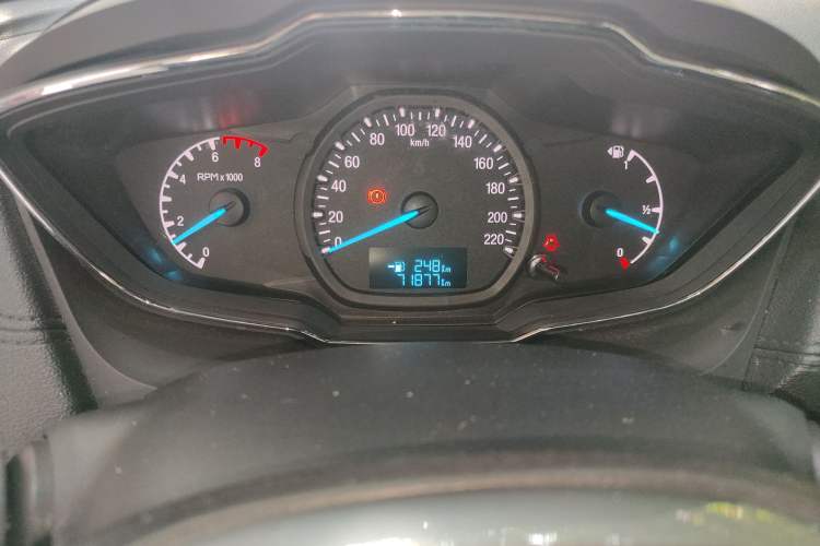 Used Ford Escort 2015 1.5L Manual Fashion Edition