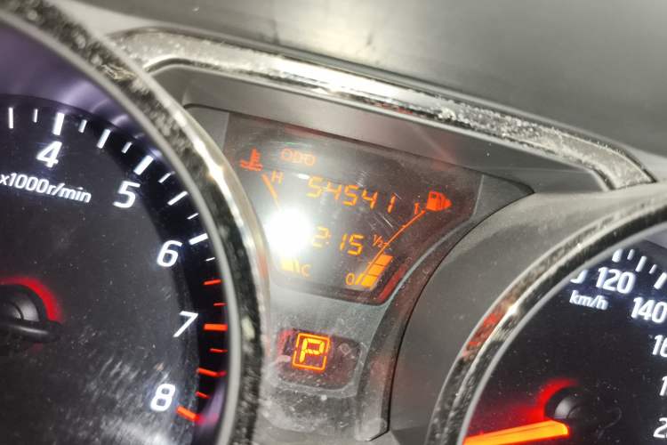 Used Nissan Livina 2015 1.6XE CVT Comfort Edition Odometer Close Up