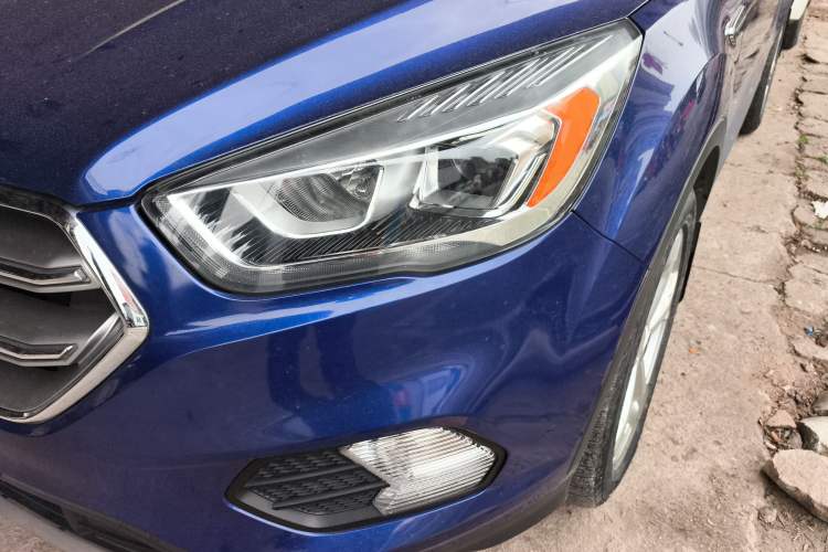 Used Ford Kuga 2018 EcoBoost 180 Two-Wheel-Drive Platinum Edition
