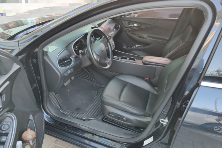 Used Chevrolet Malibu XL 2021 535T Automatic Sport Edition Driver Seat