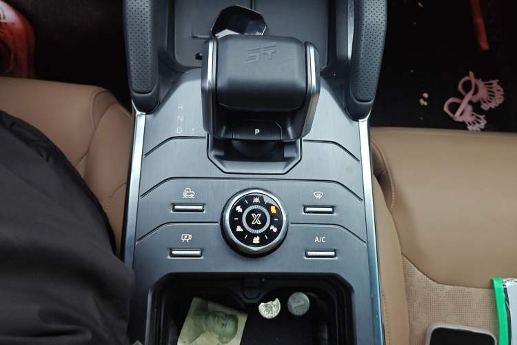 Used JETOUR Traveler 2023 2.0T All-Wheel Drive CrossPRO+