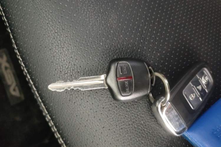Used Mitsubishi ASX 2013 2.0L CVT Two-Wheel Drive Elite Edition
