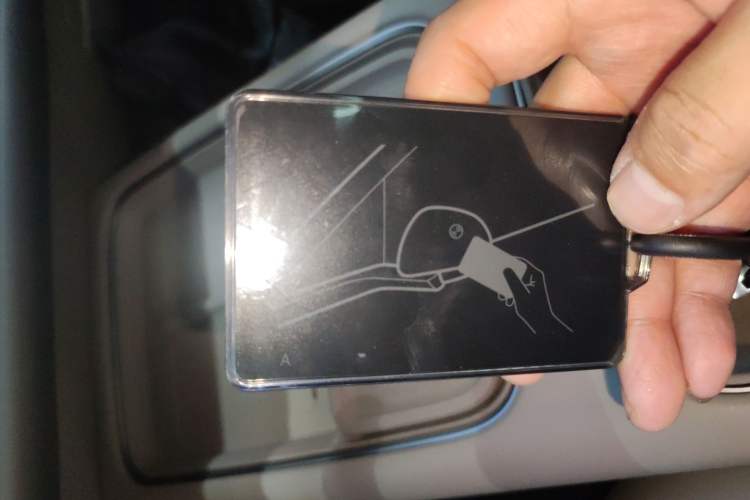 Used Li Auto i6 2025 Model Two-Wheel-Drive Standard Type
