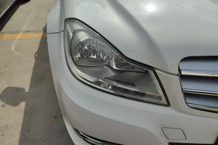 Used Mercedes-Benz C-Class 2013 C 180 CGI Classic Right Front Headlight