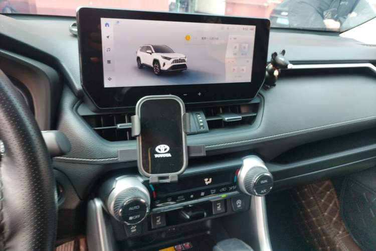 Used Toyota RAV4 2023 2.0L CVT Two-Wheel Drive 20th Anniversary Platinum Edition