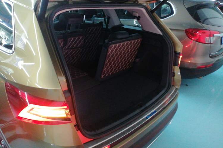 Used Skoda Kodiaq 2017 TSI330 7-Seater Two-Wheel-Drive Luxury Edition
