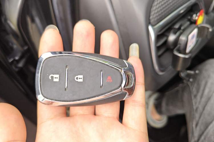 Used Chevrolet Equinox 2019 535T Automatic Lingjie Edition China V Standard Vehicle Key