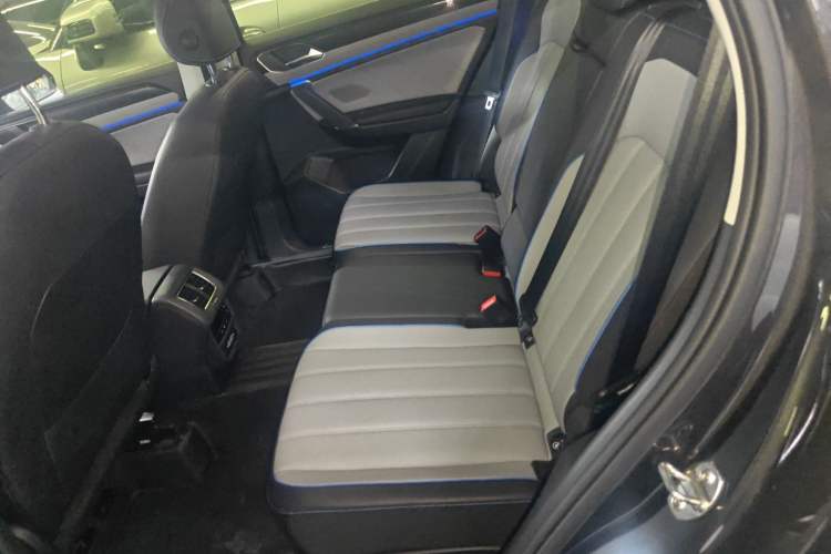 Used Volkswagen Tayron GTE Plug-in Hybrid 2023 280TSI Luxury Plus Advanced Edition Left Rear Seat