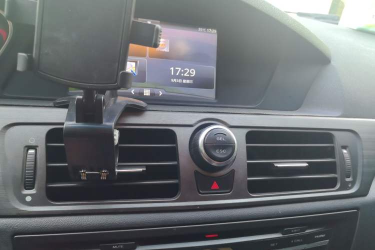 Used Roewe 550 2013 550S 1.8L Automatic Start-Zhen Edition