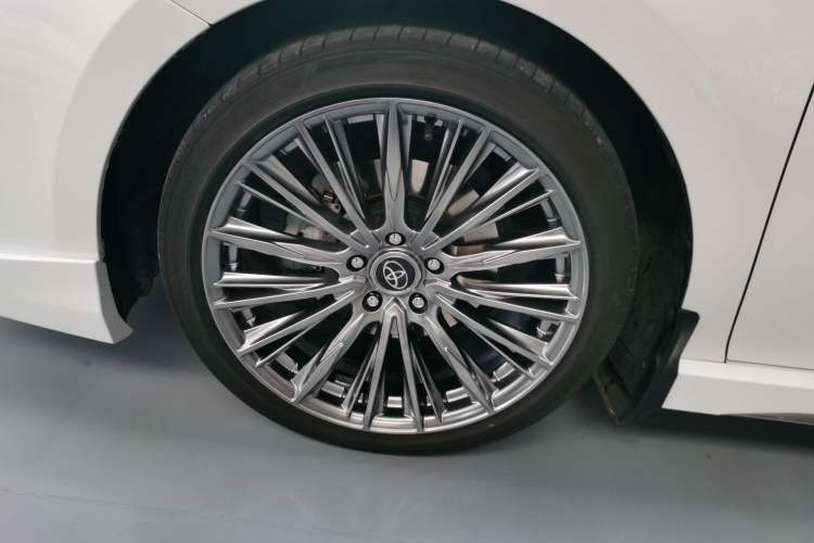 Used Toyota Camry 2024 Dual-Motor 2.0 HXS Sport Plus Edition
