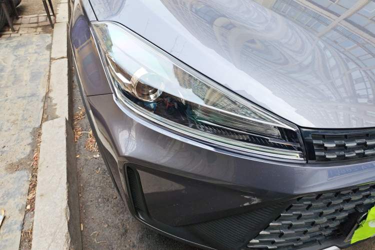 Used Cowin Xuanjie Pro 2025 1.5L CVT Comfort Edition Right Front Headlight