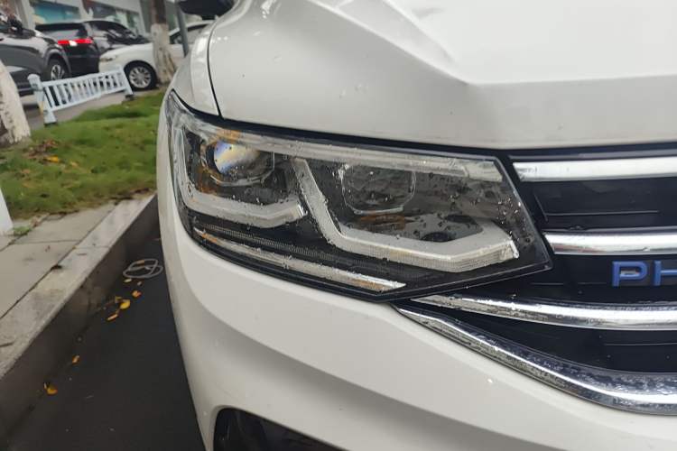 Used Volkswagen Tiguan L New Energy 2022 430 PHEV Plug-in Hybrid Flagship Edition Right Front Headlight