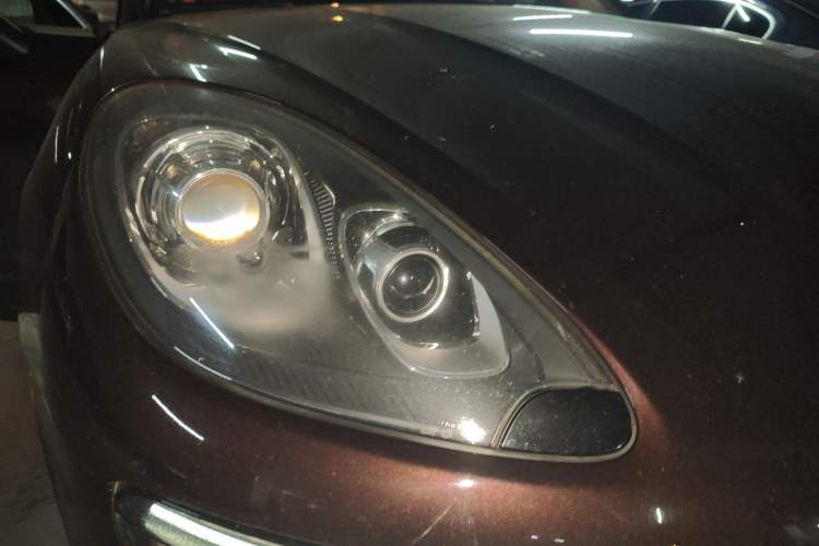 Used Porsche Macan 2016 Macan 2.0T Right Front Headlight