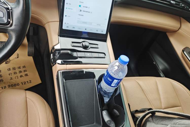 Used Nio ES8 2022 75 kWh Six-Seater Version Gear Lever