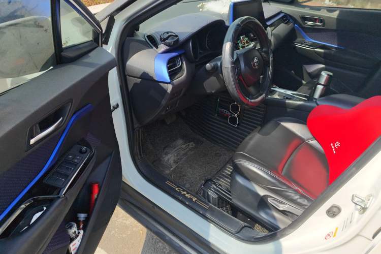 Used Toyota C-HR 2018 2.0L Leading Edition China VI