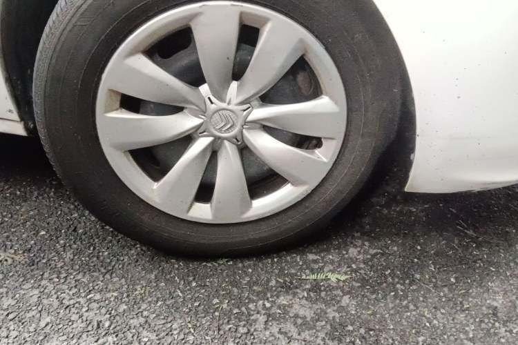 Used Citroen Elysee 2018 1.6L Manual Fashion Edition Right Front Wheel Hub