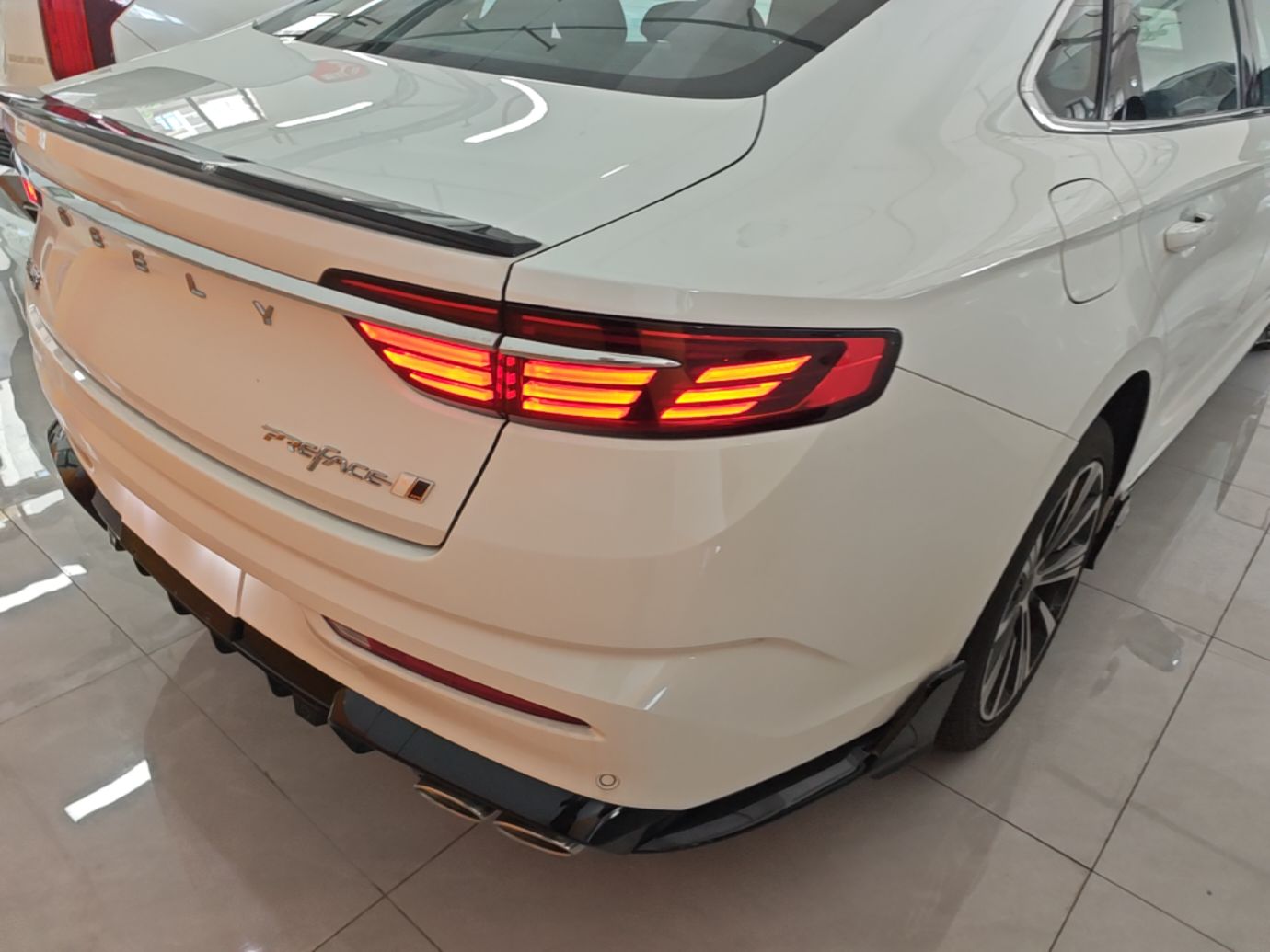 Geely Auto Preface 2025 Dongfang Yao 2.0TD Lanxing Edition — снимка 9