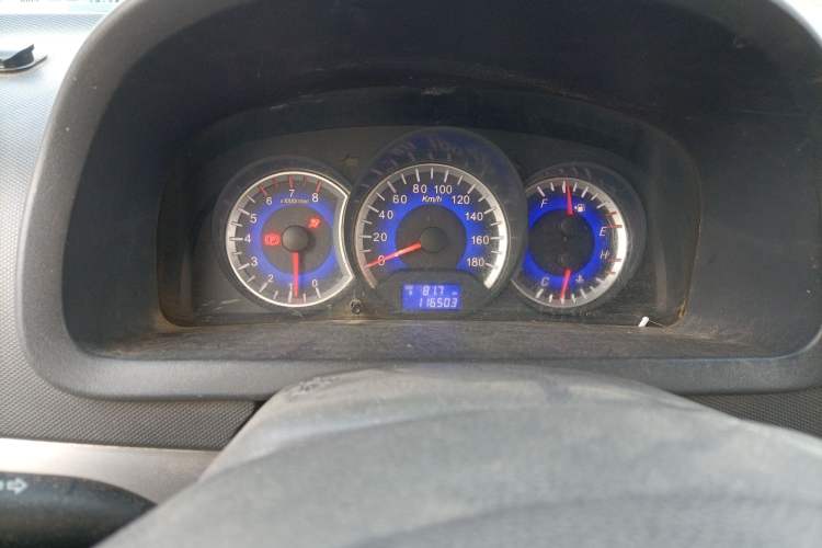 Used Suzuki Wagon R X5 2013 Cruise Edition 1.4L VVT Luxury Model China IV Standard
