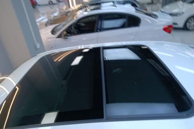 Used Volkswagen Sagitar 2021 280TSI DSG Comfort Connect Edition Roof