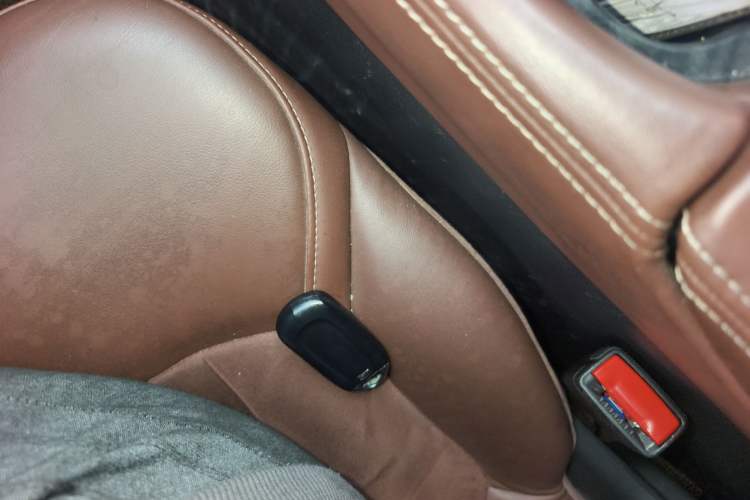 Used Buick Envision 2016 20T Two-Wheel-Drive Elite Model Vehicle Key