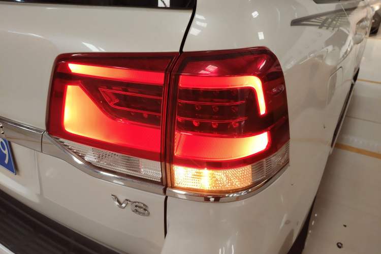 Used Toyota Land Cruiser 2019 4.0L GX-R 5-Seater Parallel Import