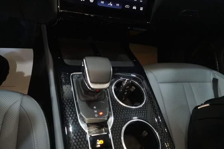 Used Hongqi HS3 PHEV 2024 PHEV 115km Jingwei Edition